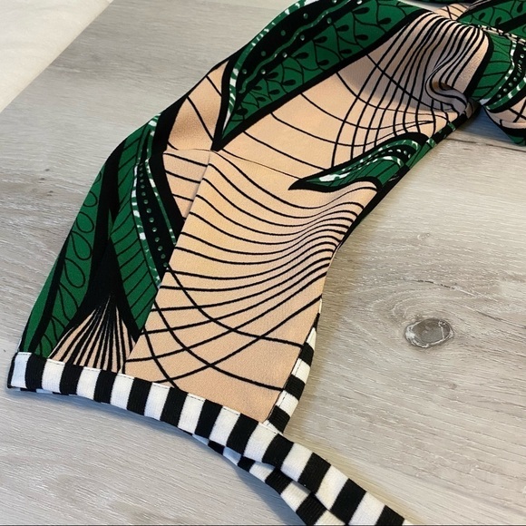 SylviaMollie Tracey Petal Blouse, Bold Maximalist Green/Black/Pink, size 2 - Picture 6 of 10